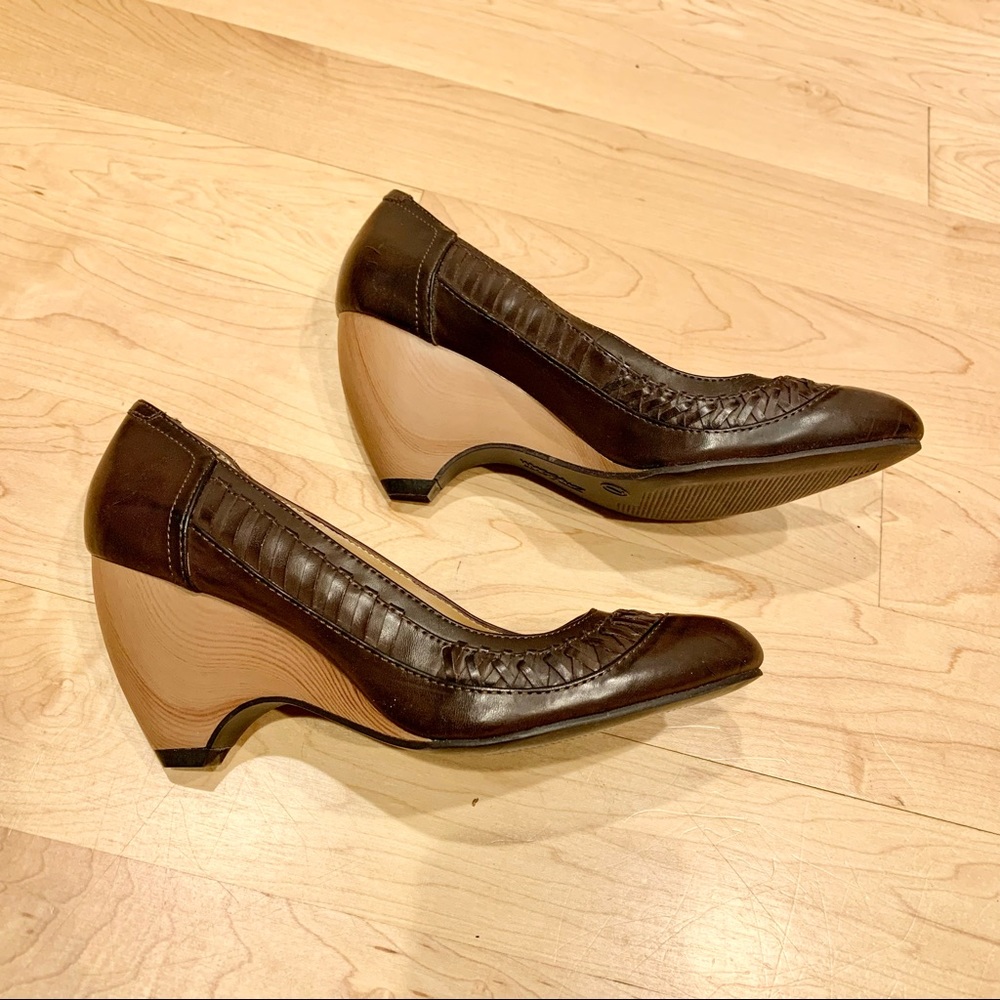 NEW Mossimo Brown Wedges